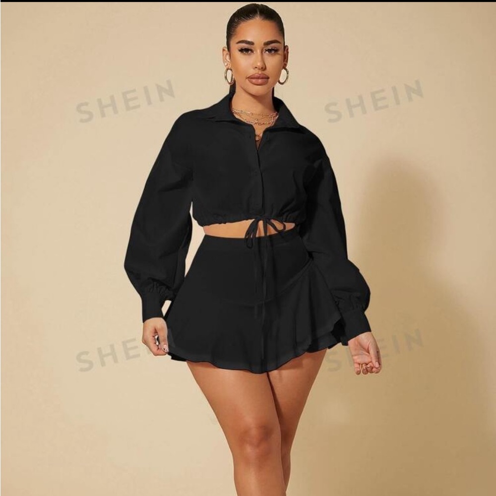 SHEIN Black Ruffle Skirt Skort Size Small